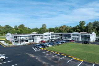 Days Inn & Suites by Wyndham Dayton North - 0