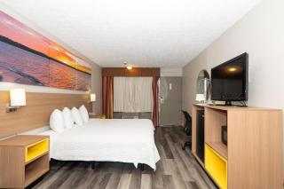 Days Inn & Suites by Wyndham Dayton North - 5