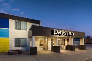 Days Inn by Wyndham Pierre - 9