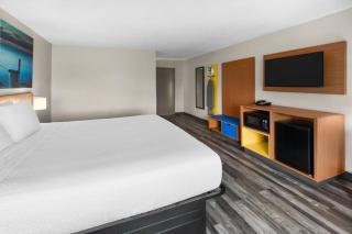 Days Inn by Wyndham Pierre - 2