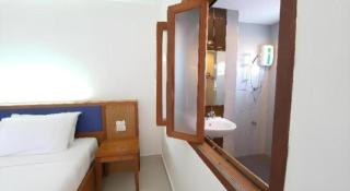 J2 Hotel - 1