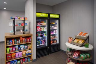 Home2 Suites by Hilton Champaign/Urbana - 2