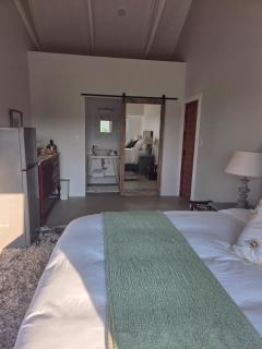 V&A Nelspruit Waterfront Guesthouse - 9