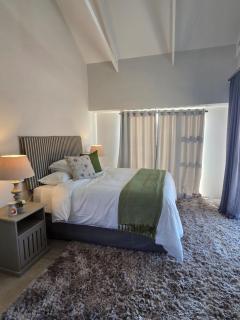 V&A Nelspruit Waterfront Guesthouse - 2