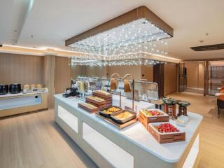 Lavande Hotels Guangzhou Baiyun Avenue North Metro Station - 7