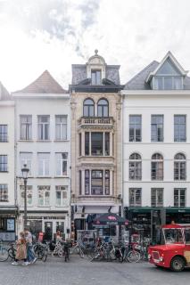 Japie Suikerrui met uitzicht op de grote markt - 8