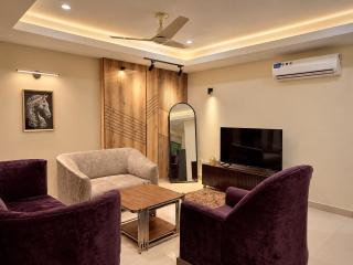Executive Heights 2BR Apartment in F-11 Markaz, Islamabad - 5