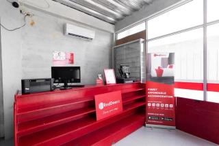 RedDoorz @ Raya Janti Yogyakarta - 9