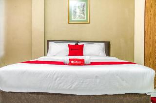 RedDoorz near Plaza Senayan - 7