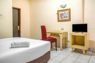 RedDoorz near Plaza Senayan - 3