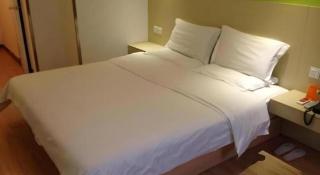 7 Days Inn Qingdao Liaoyang West Road Xinye Plaza Metro Station - 1