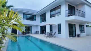 89 Plaza Grand Pool Villa - 4