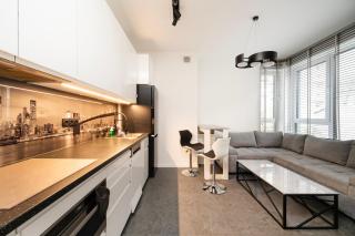 Piotrkowska Modern Apartment by BookingHost - 7