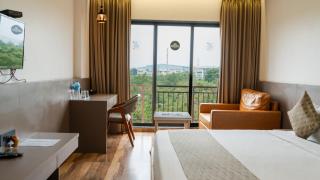Krown Palace Resort - 8