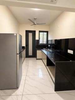 Modern 3BR Villa with Private Garden - 6