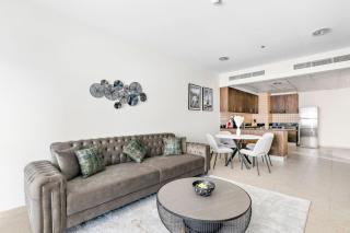 StoneTree - High Floor Furnished 1 BR - 8