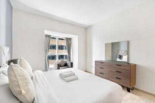 StoneTree - High Floor Furnished 1 BR - 3