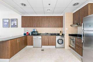 StoneTree - High Floor Furnished 1 BR - 1
