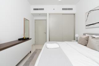 Beach Isle Tower 2 - Stunning Beachfront with Full Sea Views - 2