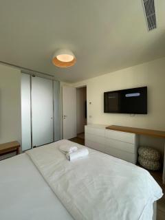 42 AH - Infinity Penthouse - 2