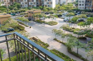 Brand New Luxury 3BR Eastown 5 min walk to AUC and EDNC - 7