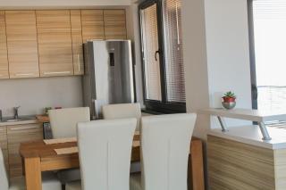 Executive 3 bedroom Penthouse in Adora Diamond Garden Residence - 3