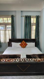 Jahnabee's Homestay - 9