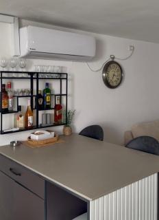Noga Bar - Cozy private unit with hot tub - 4