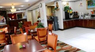 Super 8 By Wyndham Dublin - 2
