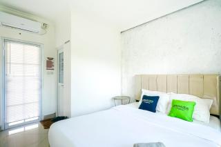 Urbanview Sinar Mentari Inn Ciwidey - 1