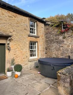 Finest Retreats - Peacock Farmhouse at Ox Pastures Farm - 2