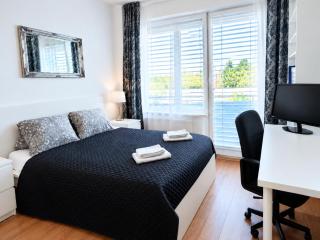 E2 Luxury OldTown Apt - 2x Parking, Foodstore, PCscreen, Netflix, Unlimited Music, Crib, BabyChair, FastWifi, Aircon - Košice - 6