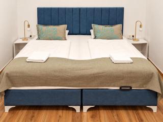 Central 1BR Apartment Perfect for Long Stays - 2
