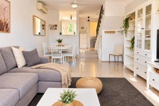 Alithea Townhouse by Staycom - 7