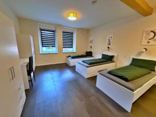 Stebenstay Apartment 3 - Monteurapartment für zehn Personen - 1