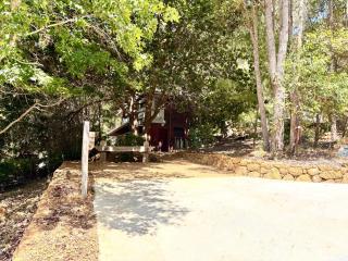 Base Guest House - 1
