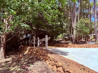 Base Guest House - 2