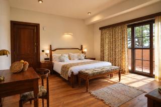 The Camellia House - 9