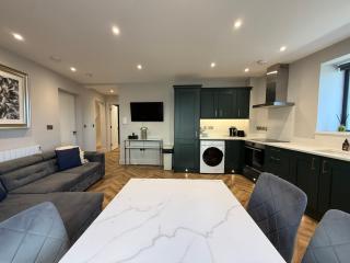 Stylish 2BR Retreat - Central Portrush - Sleeps 6 - 5