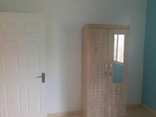Chambre climatisée avec panneaux solaires et salle de bain privative - 4