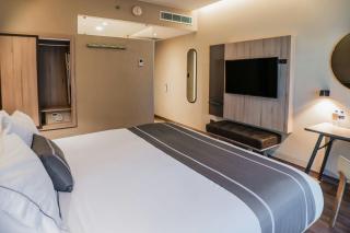 City Express Plus by Marriott Tijuana - 1