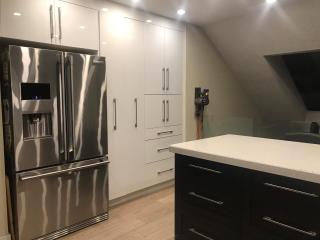 Modern Cozy Room with Private Bathroom and City View - 1