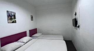 OYO 90999 DG Hotel - 1
