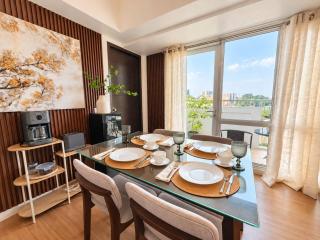1BR Abreeza Corner with Pool View and Garden Balcony - 9