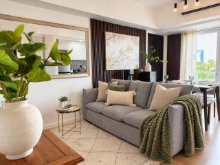 1BR Abreeza Corner with Pool View and Garden Balcony - Davao City - 9
