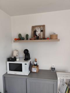 Studio de Jardin aux Portes du Beaujolais climatisé avec Jardin Privatif & Borne de Recharge - 8