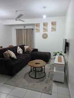 Stylish Modern 2BR in mombasa town - 5