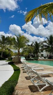 Aqua Esmeralda Beachfront Luxury Penthouse with Jacuzzi - 4