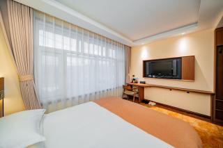Yabuli Ski Resort & Beiguo Spring Hot Spring Resort - 3