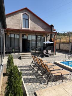 Modern Villa with Heated Pool & Sauna in Ptghni - 0